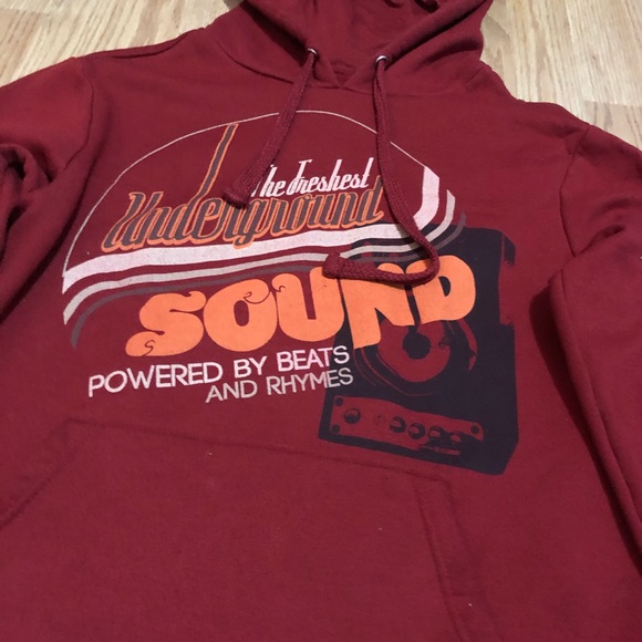 Powered by beat and rhymes hoodie - Picture 4 of 5